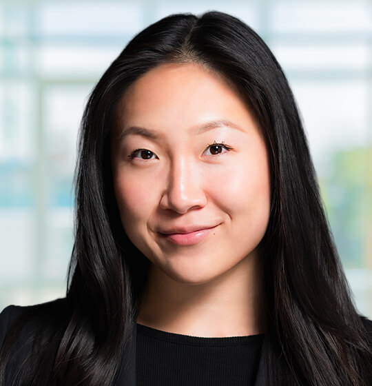 Emily Y. Zhang Profile Image