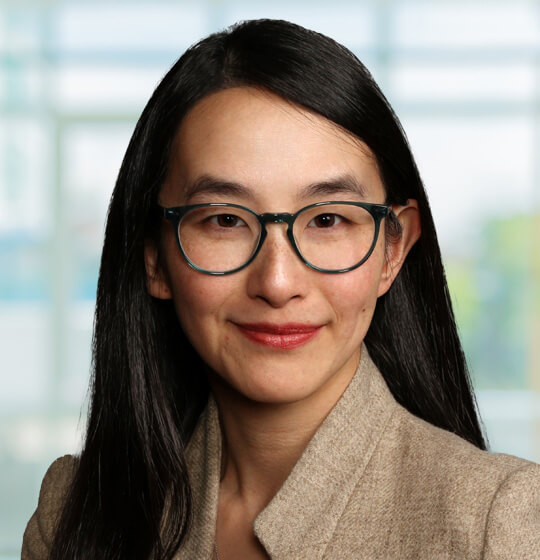 Caroline H. Cheng Profile Image